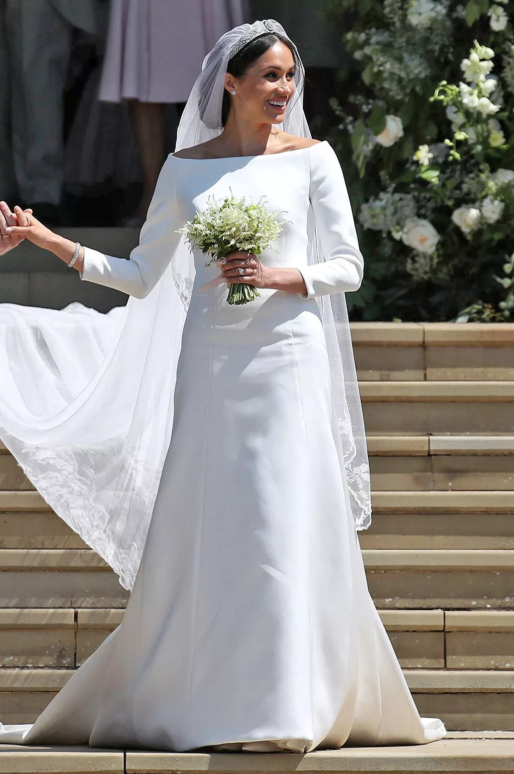 meghan trong áo cưới thanh lịch đám cưới