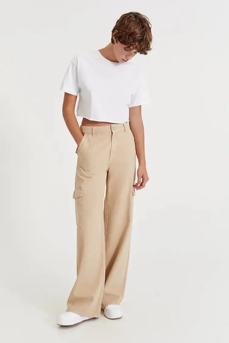 Pull&Bear Wide-leg Cargo Jeans.