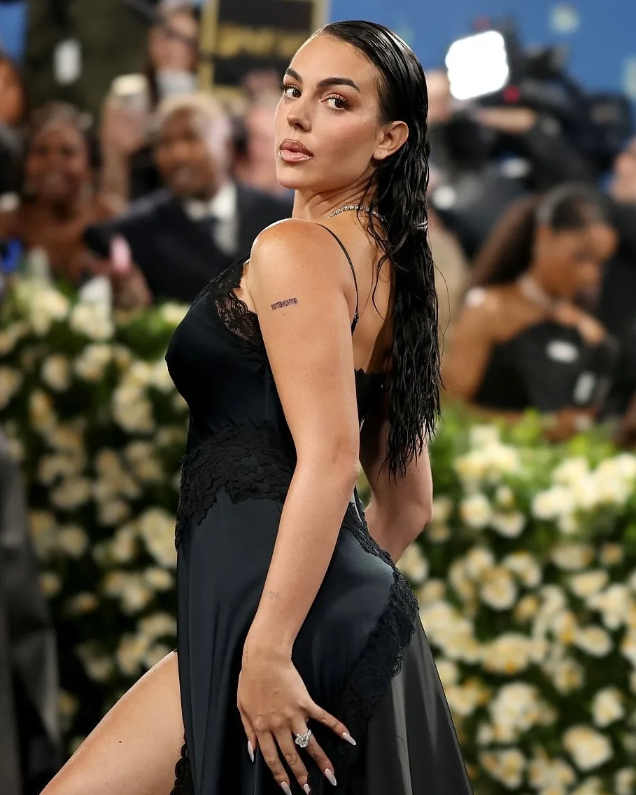 Georgina tại siêu sự kiện thời trang Met Gala 2025