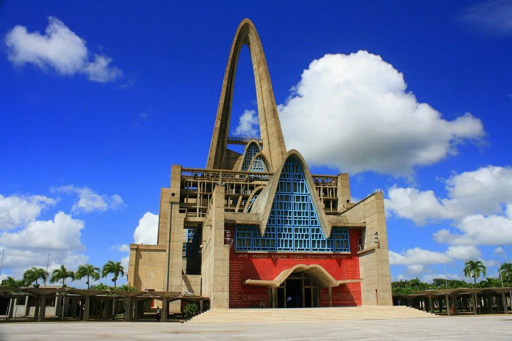 nhà thờ dominica