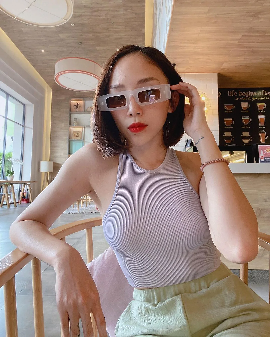 kính mát hình chữ nhật tóc tiên