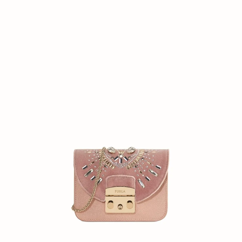 thương hiệu Furla ra mắt BST Cruise 2019 17
