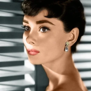 Audrey Hepburn – người đi trước xu hướng?