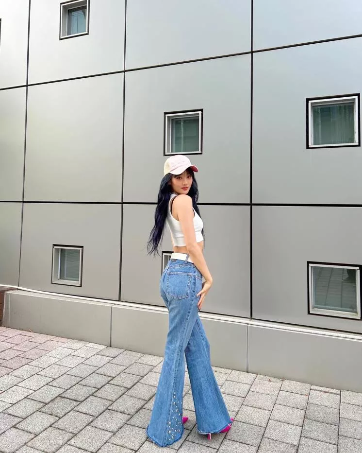 quần jeans bootcut