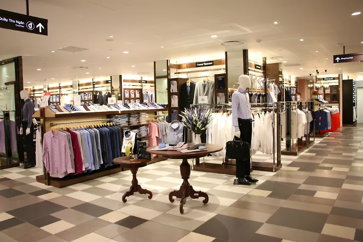 Tưng bừng sự kiện THE SALE mùa thứ 2 tại Takashimaya