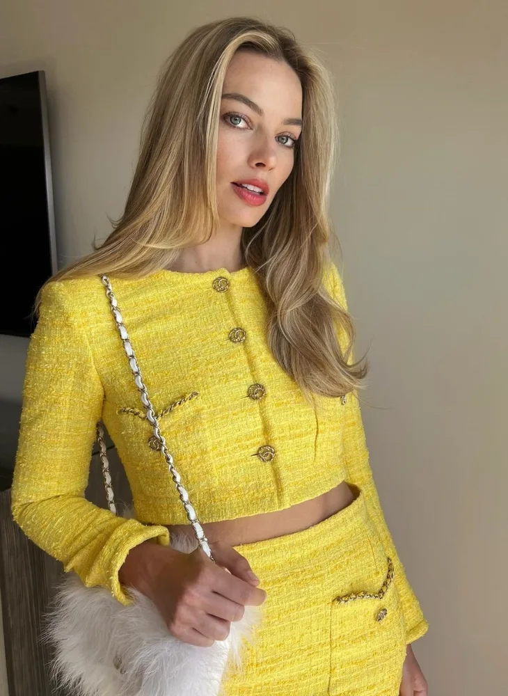 Mái tóc vàng bồng bềnh sang chảnh của "Barbie" Margot Robbie