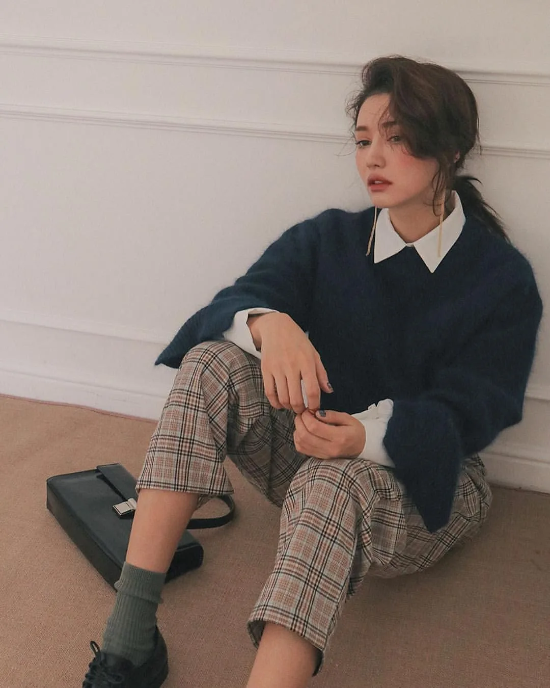 phong cách thời trang dark academia hiện đại