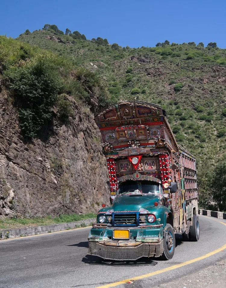 xe tải leng keng ở Pakistan 6