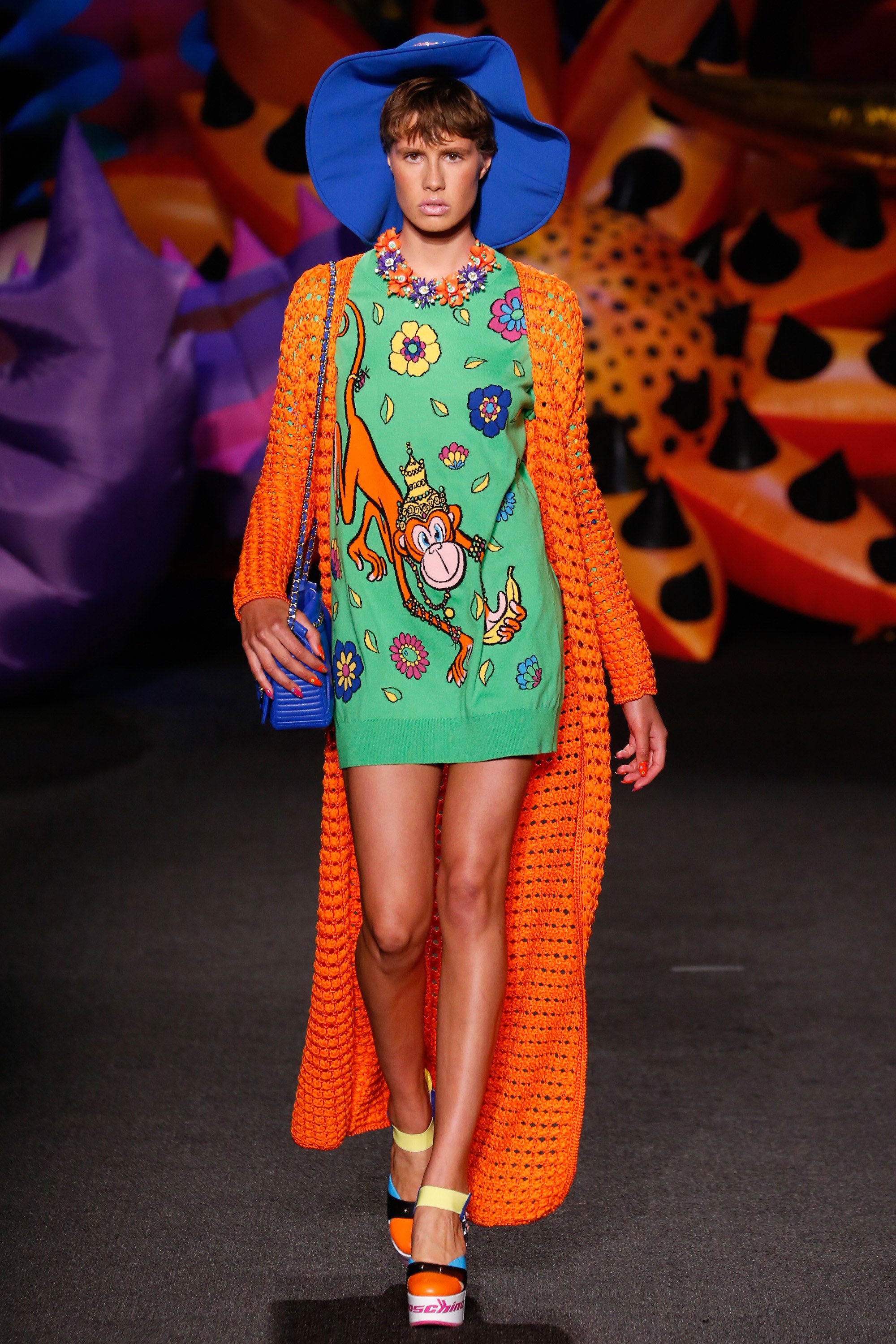 Bộ sưu tập thời trang Moschino Resort 2017 -ellevietnam 60