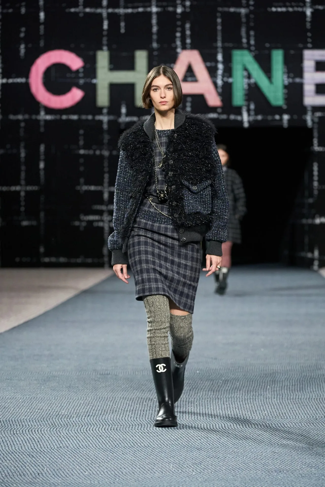 Chanel RTW Thu Đông 2022 look 34
