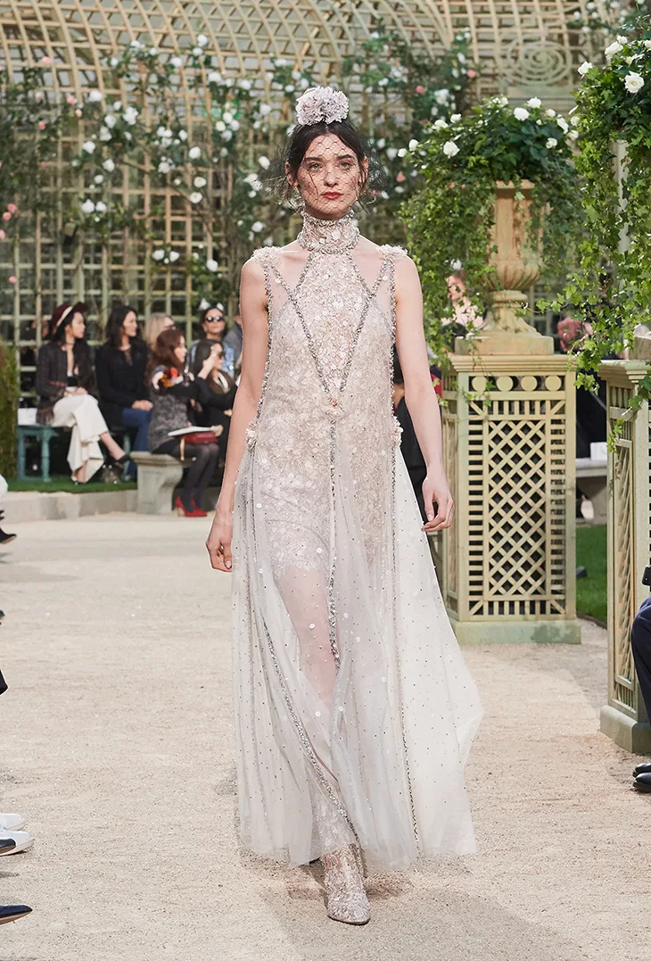 BST thời trang Chanel Xuân 2018 Couture: Mùa xuân của một triều đại mới BST thời trang Chanel Xuân 2018 Couture: Mùa xuân của một triều đại mới