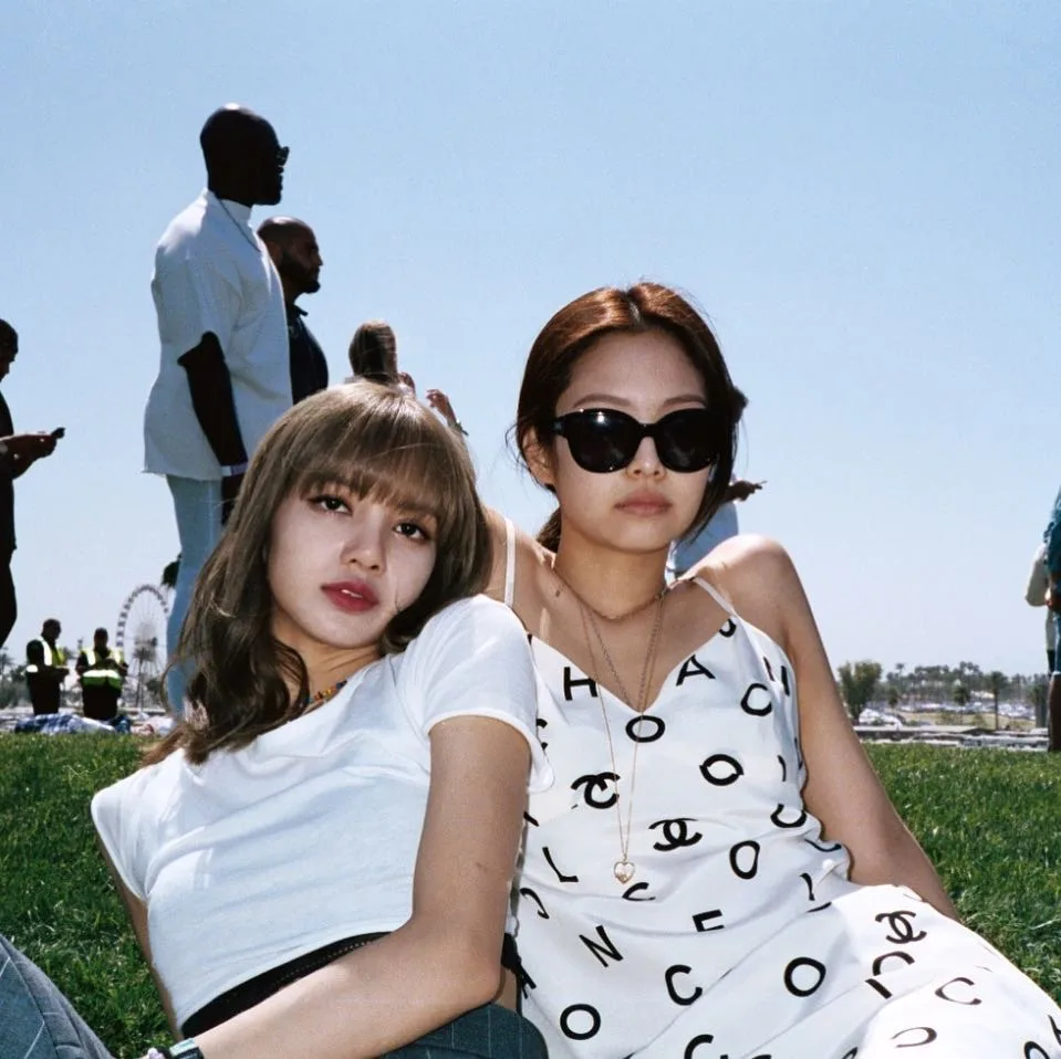BlackPink Lisa và Jennie