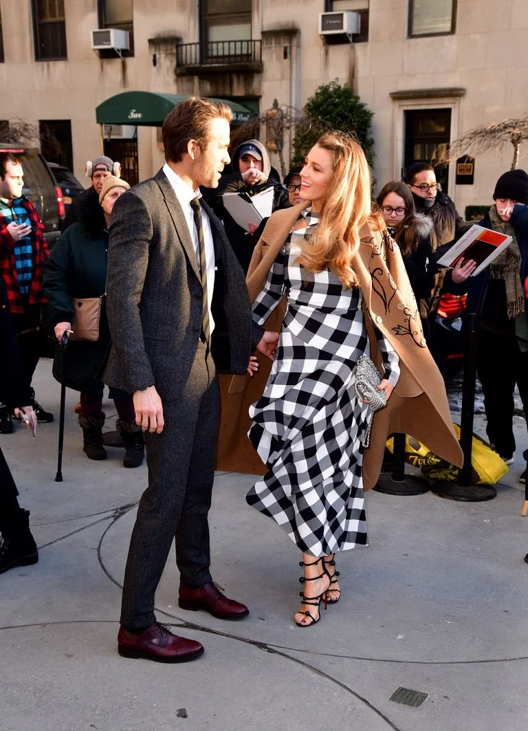 Cặp đôi Hollywood Blake Lively 03 phong cách thời trang cặp đôi Hollywood Blake Lively 03