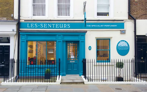 Les Senteurs ra đời năm 1984, là nhà pha chế nước hoa độc lập lâu đời nhất London