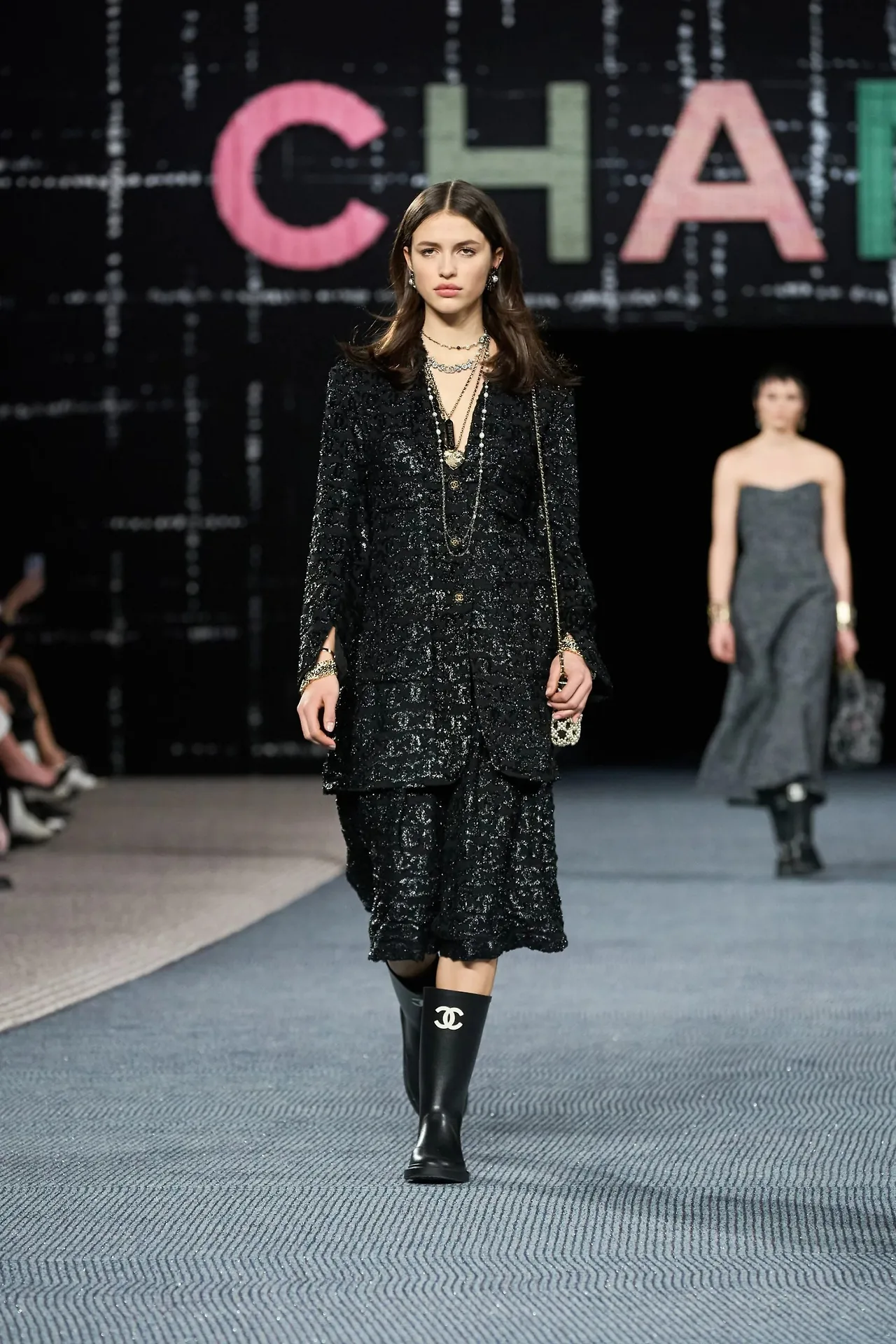 Chanel RTW Thu Đông 2022 look 58
