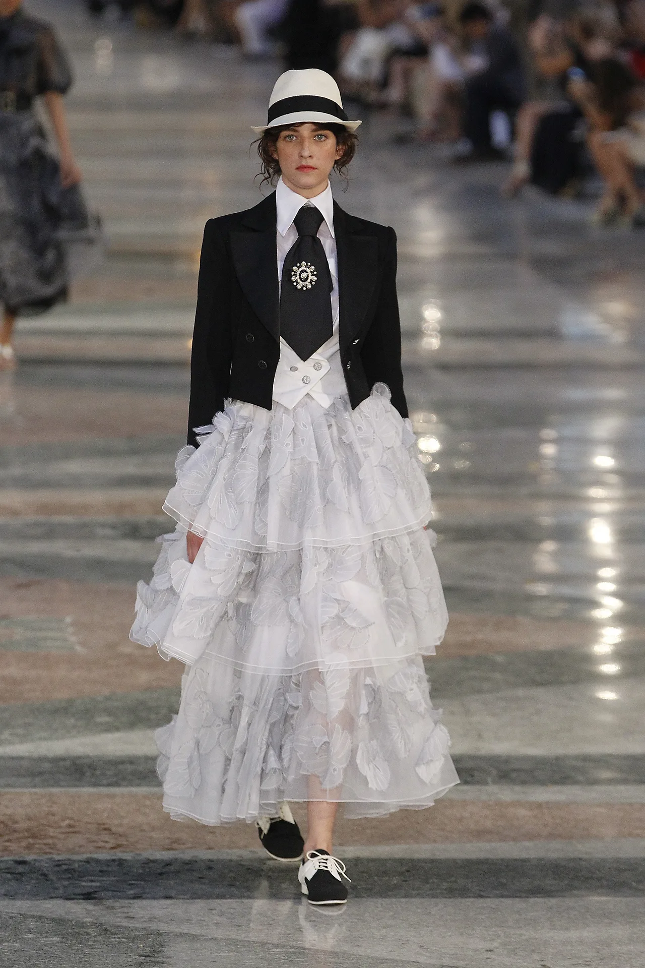 BST Chanel Resort 2017 – ellevietnam 02