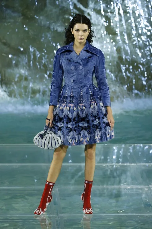 Kendall mở đầu BST của Fendi