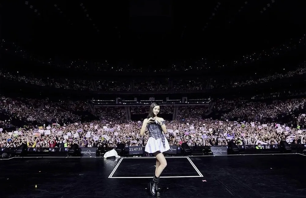 sân khấu thời trang jisoo fan meeting
