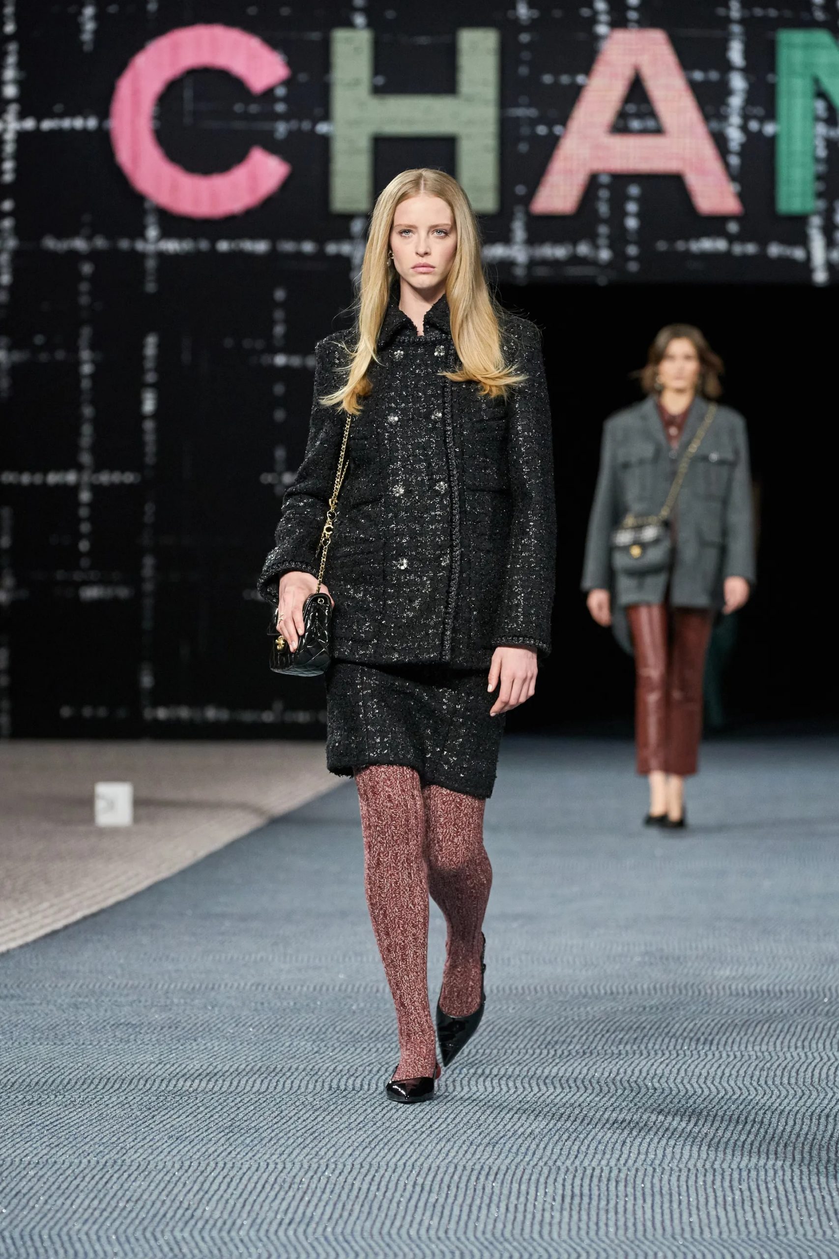 Chanel RTW Thu Đông 2022 look 49