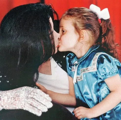 Michael Jackson và Paris Jackson