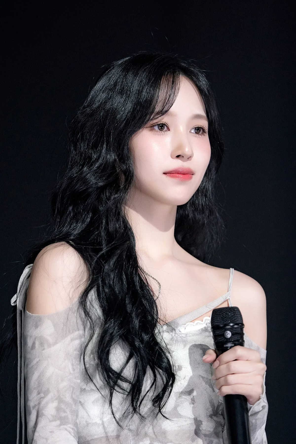 nữ thần tượng idol kpop mina twice luôn quan tâm đến sức khỏe tinh thần