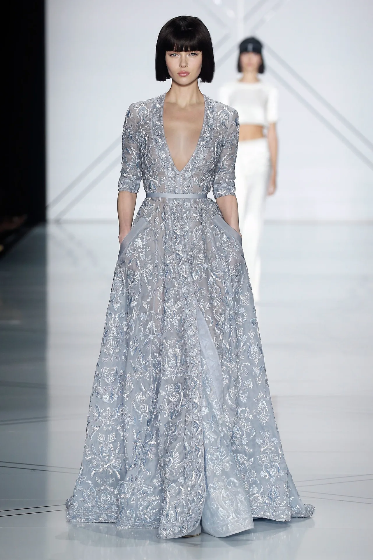 Những BST nổi bật tại tuần lễ Haute Couture Xuân-Hè 2017 - ELLE VN