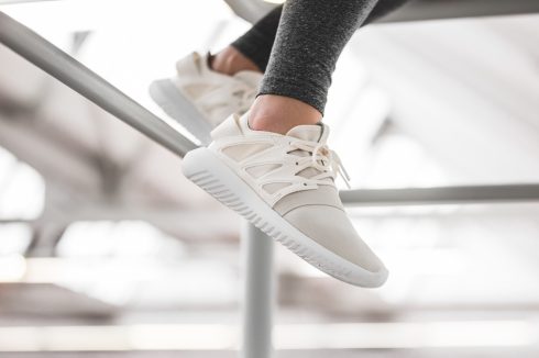 giày adidas TUBULAR VIRAL