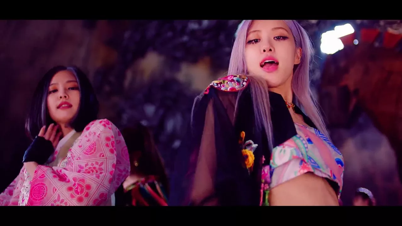 jennie và rosé mặc hanbok cách tân mv how you like that