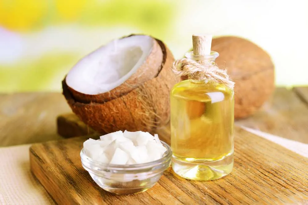 Son dưỡng môi mật ong và dầu dừa Son dưỡng môi mật ong và dầu dừa