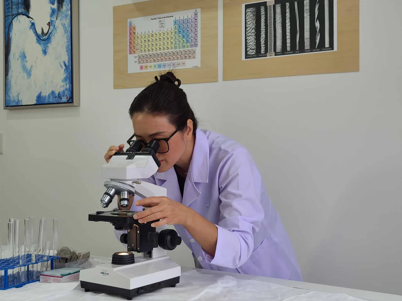nghệ thuật phục chế ảnh hiền nguyễn chuyên gia phục chế tranh