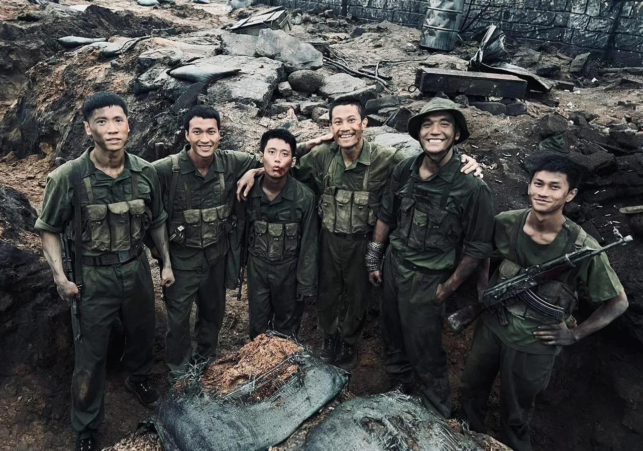 Dàn diễn viên Tiểu đội 1