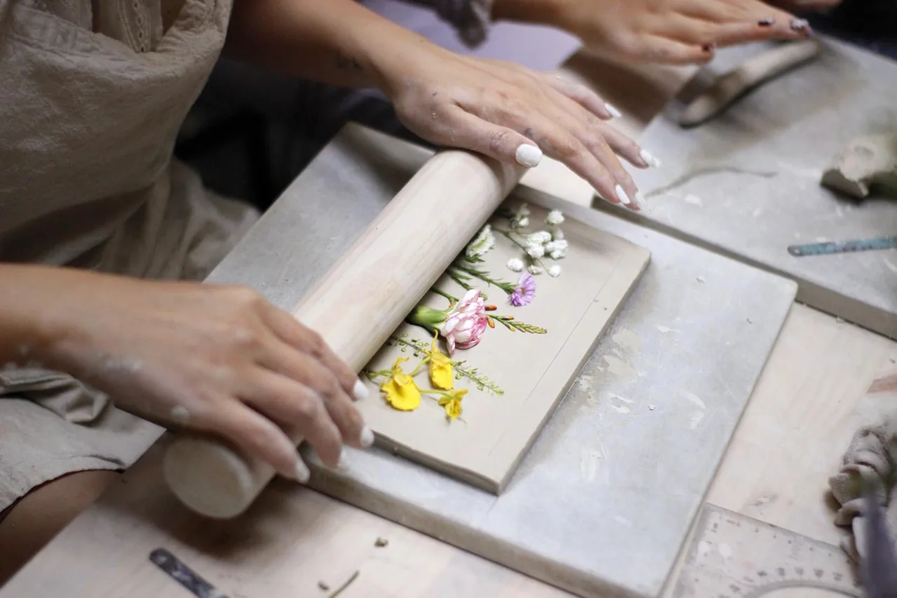 Trải nghiệm workshop làm gốm tại Cafe Vườn Gốm - ELLE Lifestyle Map đợt 3