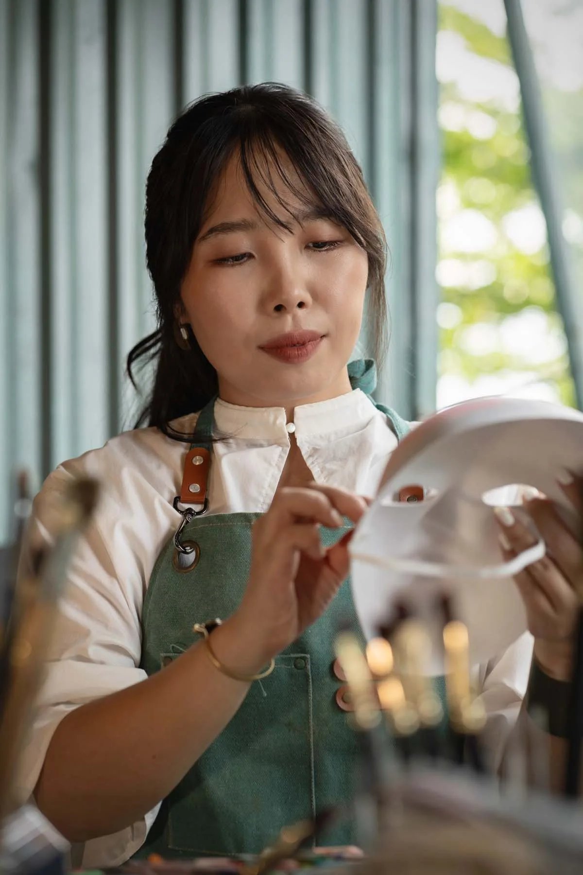 Nguyễn Hương Linh thực hành mỹ thuật trị liệu