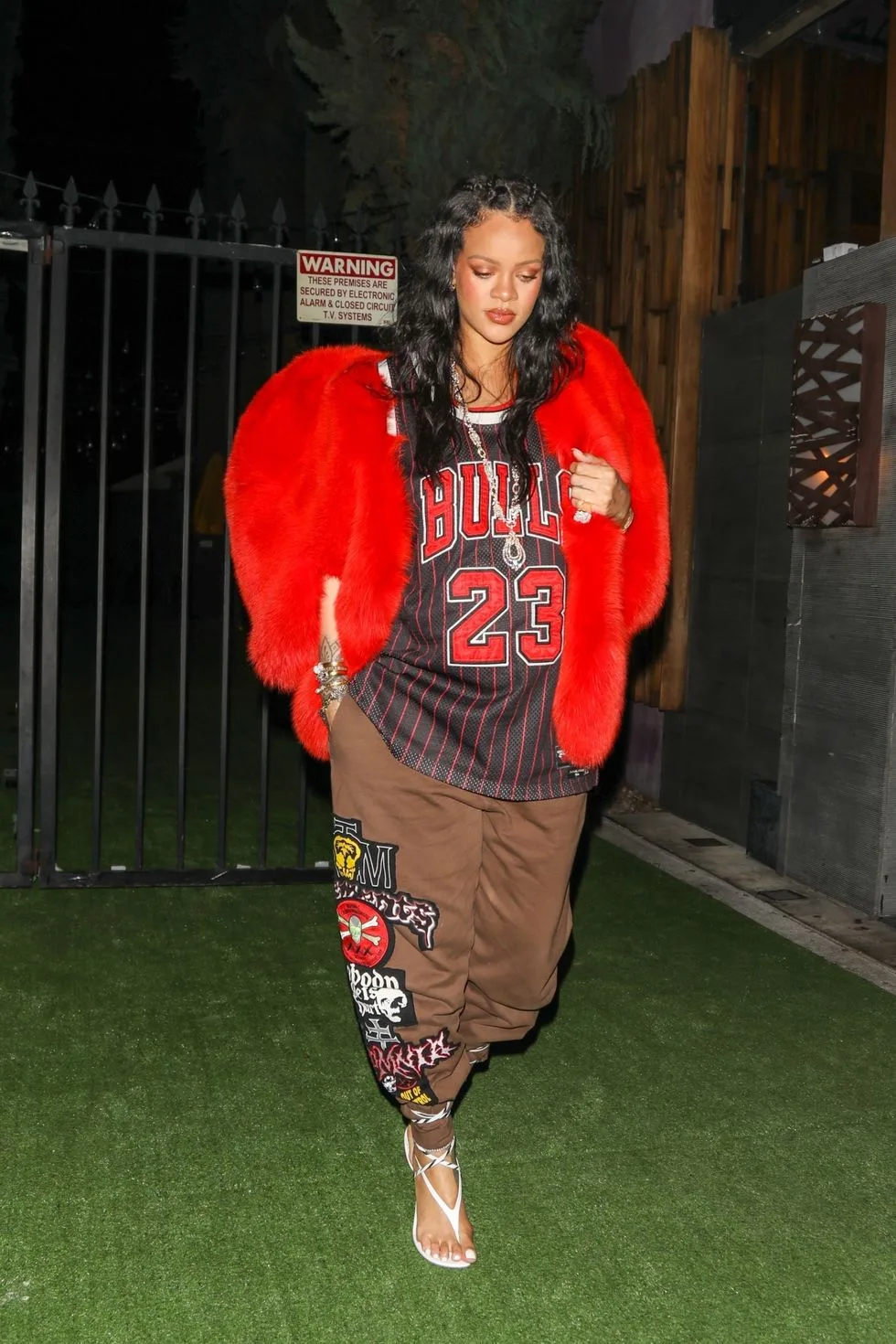 Thoi trang sporty cua Rihanna
