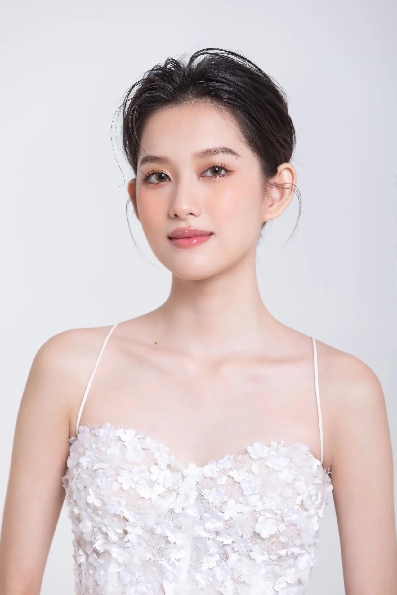 trang điểm trong veo