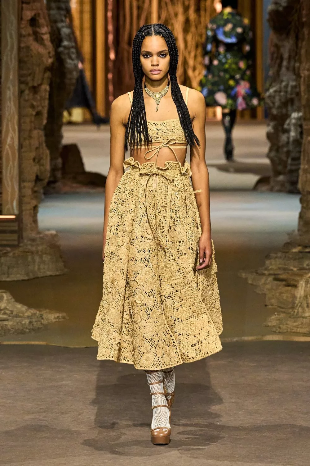 CD xuân hè 2023 look 81