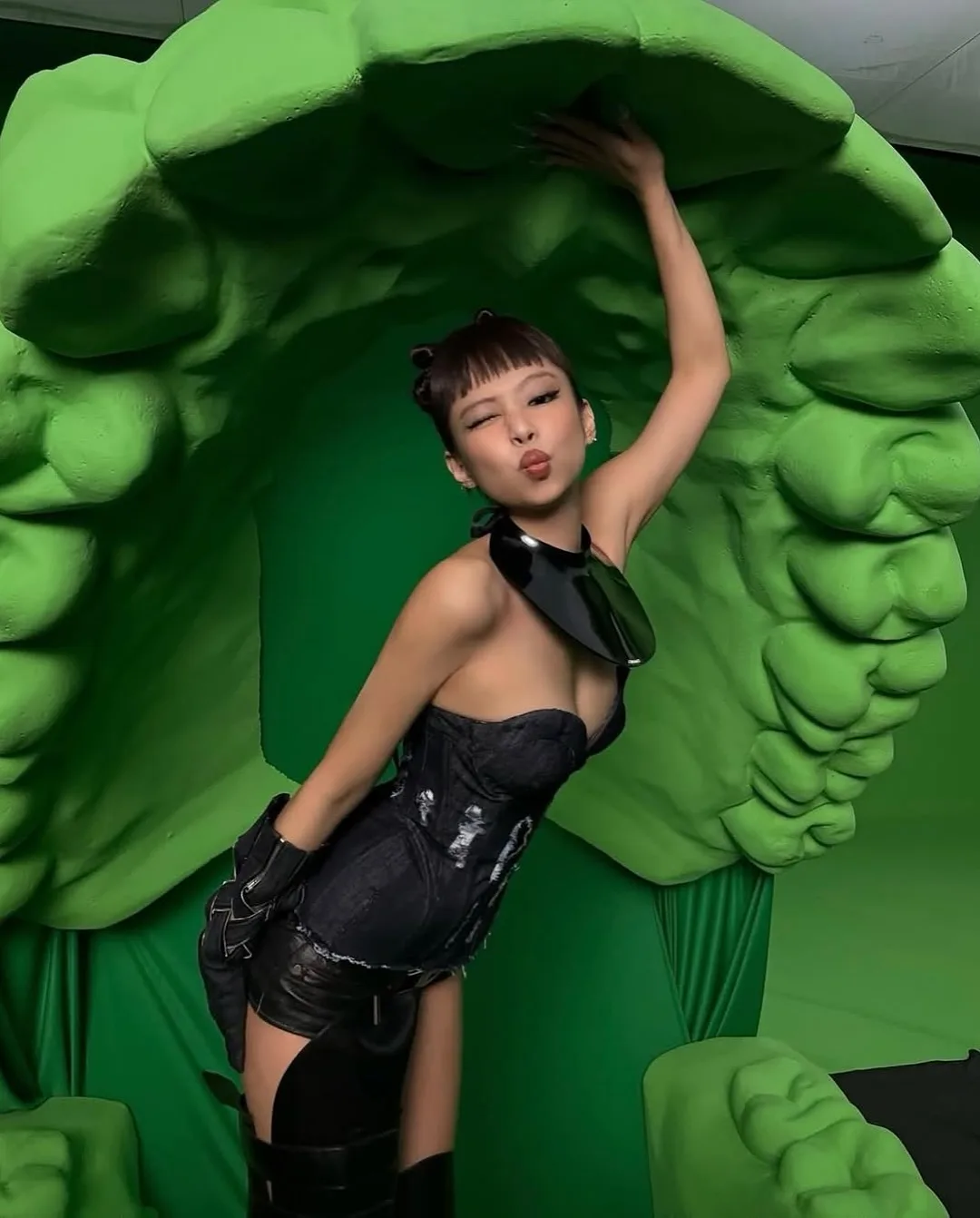 jennie trong mv jump