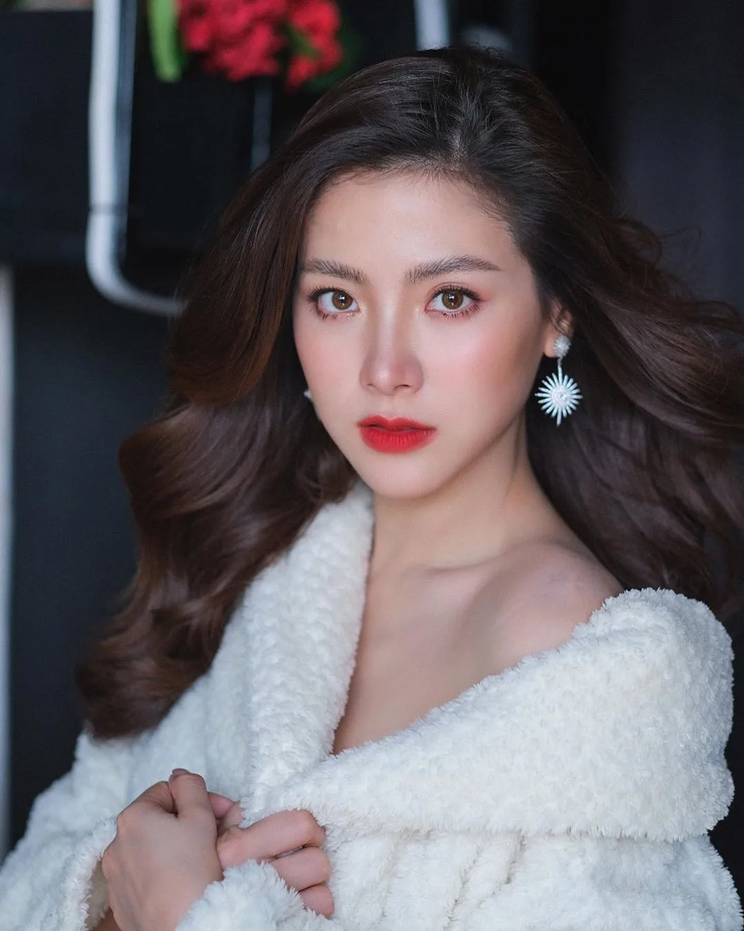 Rạng rỡ từ cách trang điểm ngày Valentine.