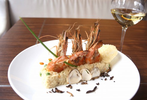 tôm nướng với cơm nấm kiểu Ý bò risotto