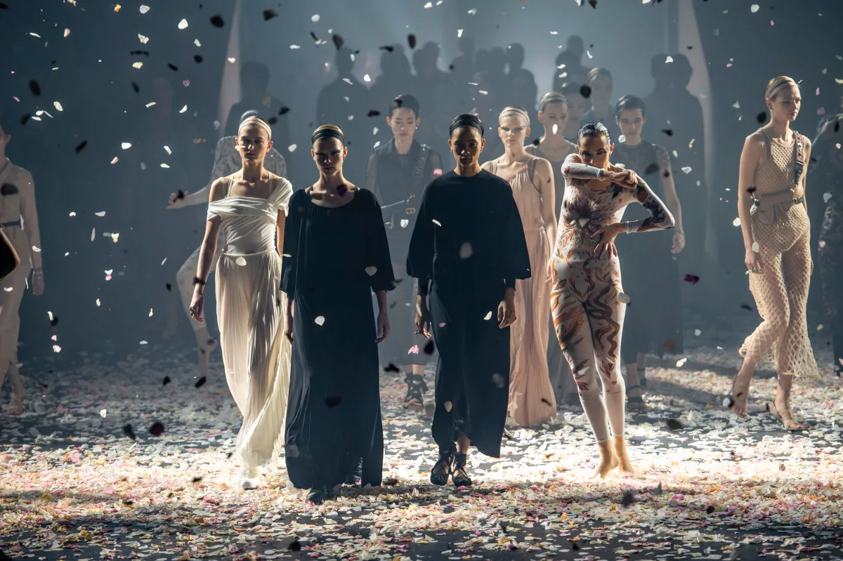 livestream dior tuần lễ thời trang thu - đông 2019