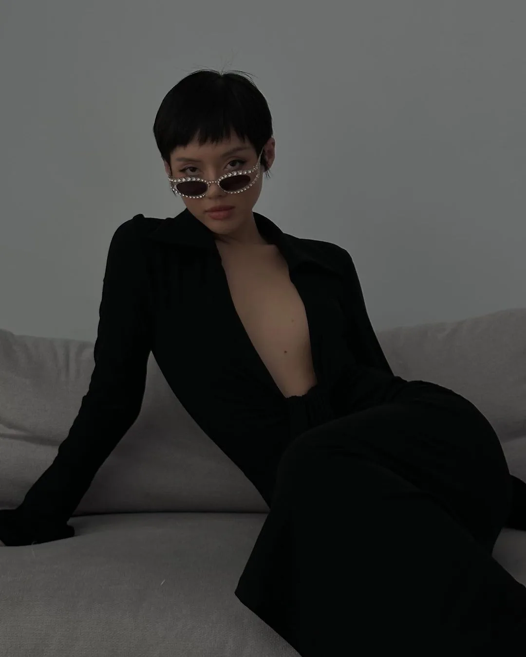 dark-feminine-7