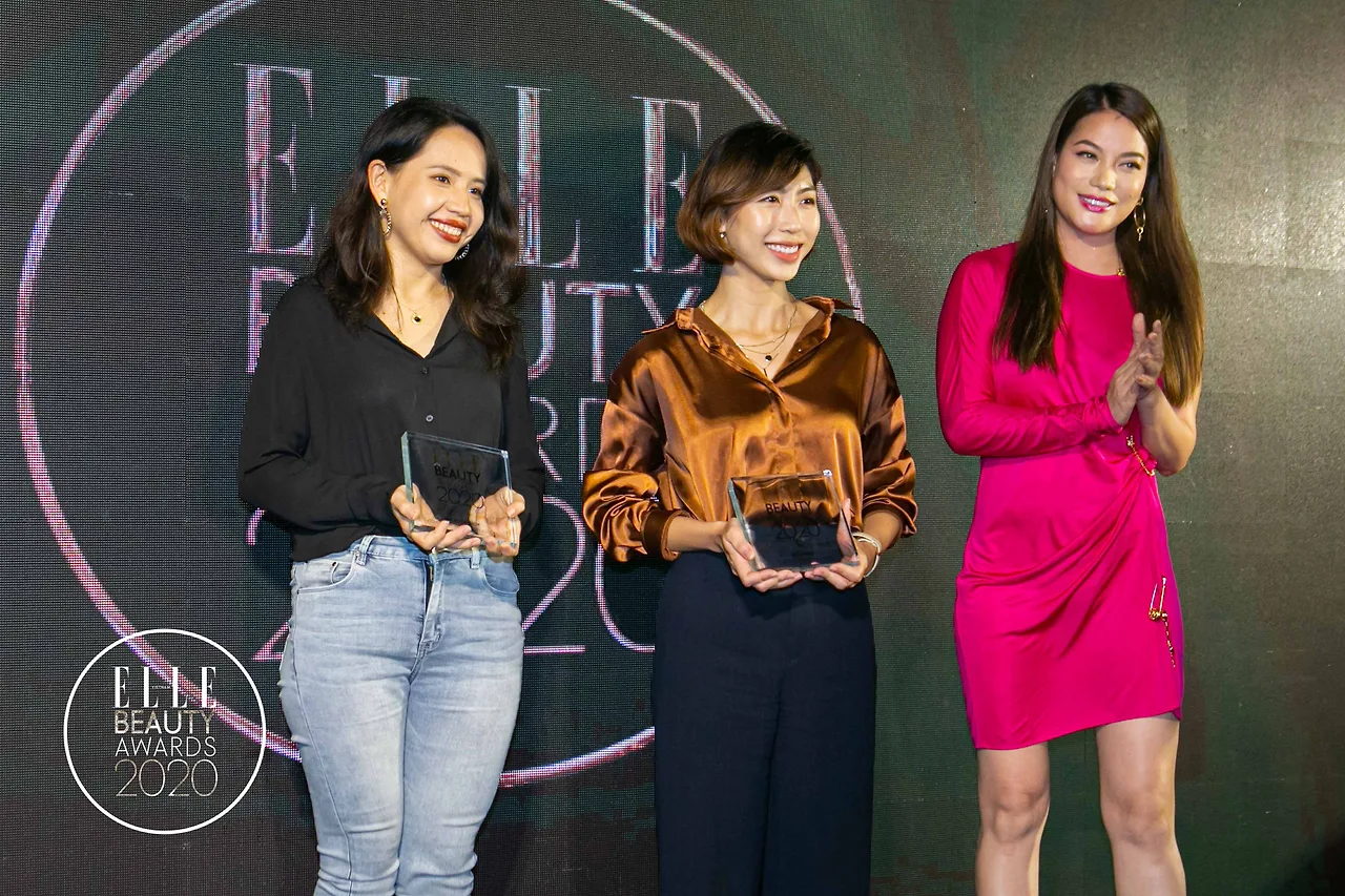 trương ngọc ánh trao giải tại elle beauty awards 2020 4