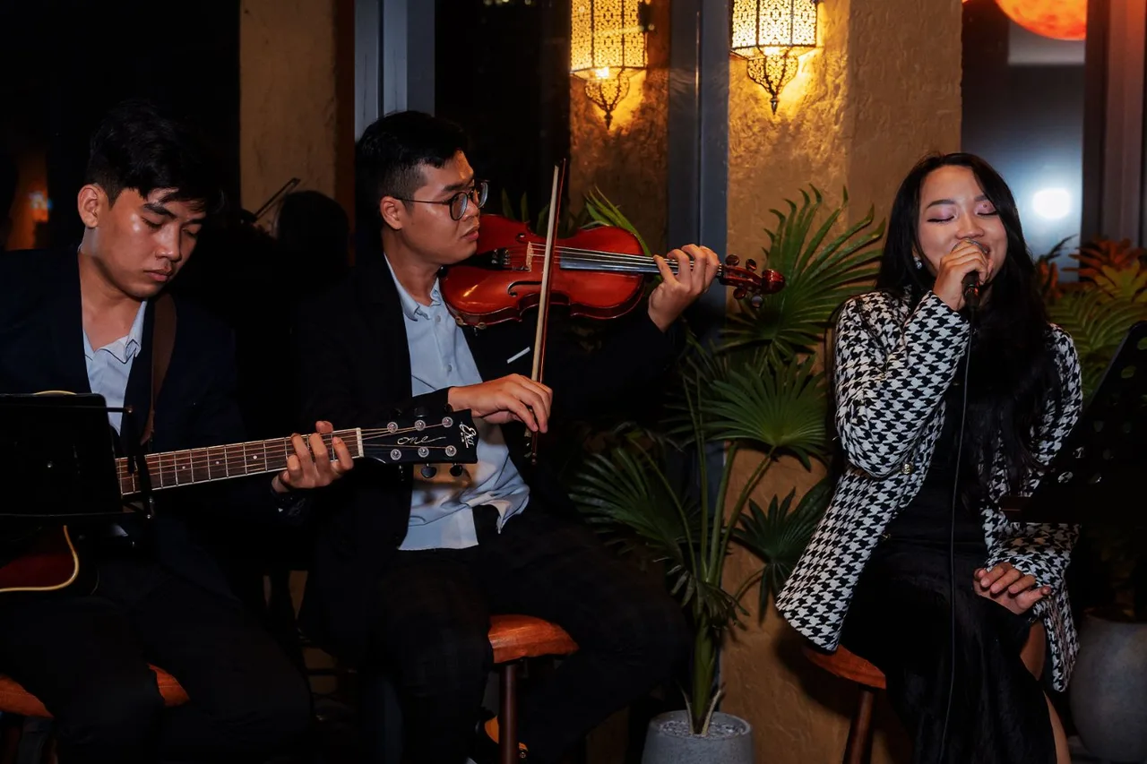 Đón Valentine tại Glamisque Fusion Dining.
