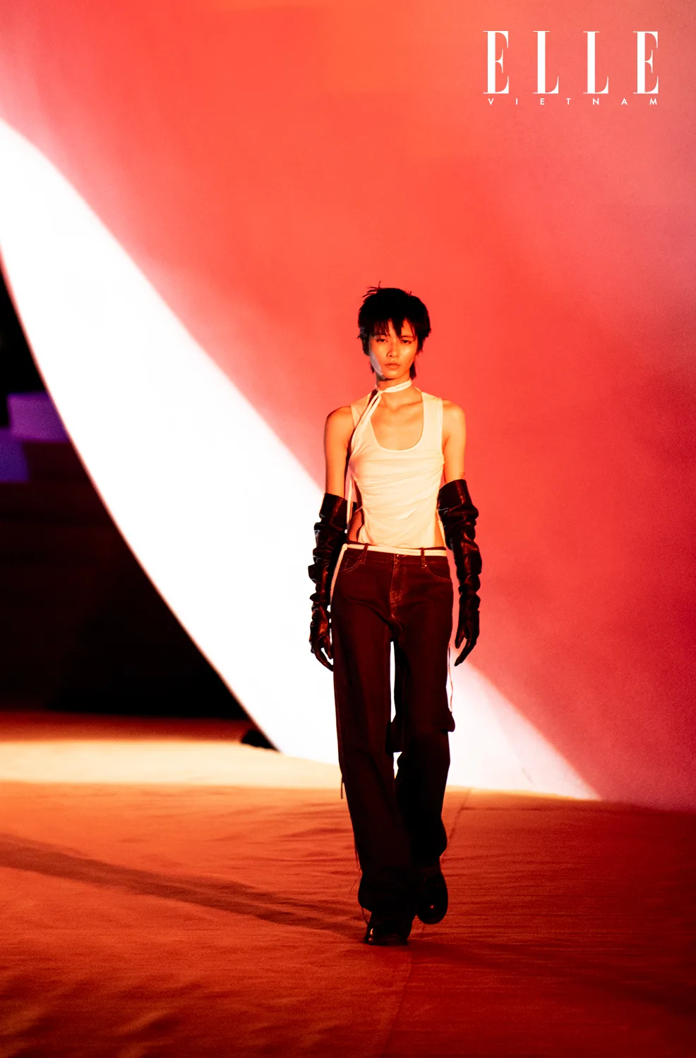 người mẫu phi giới tính ELLE Fashion Show 2022