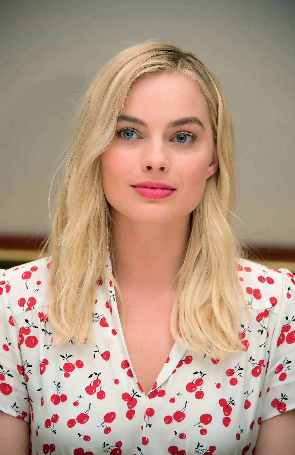 Margot Robbie cách chăm sóc da Margot Robbie cách chăm sóc da