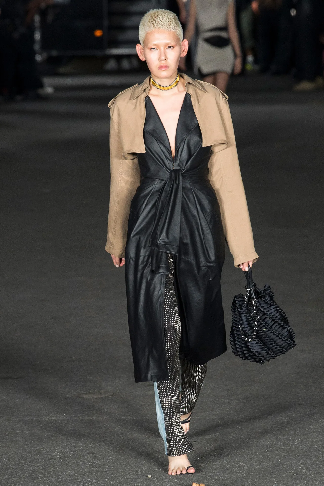 5 BST nổi bật trong ngày trình diễn thứ ba của NYFW Spring 2018 5 BST nổi bật trong ngày trình diễn thứ ba của NYFW Spring 2018