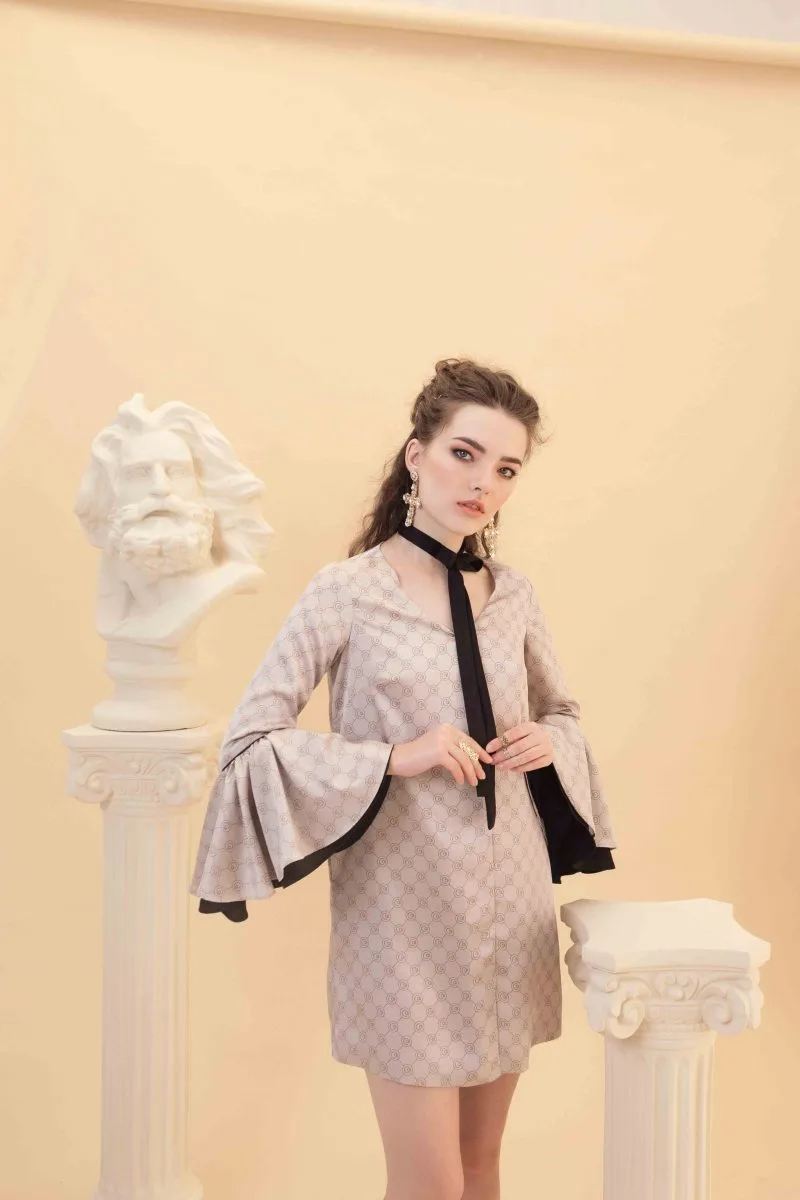 Hóa thân thành nàng công chúa hiện đại với BST Royal Sweetheart của Can De Blanc Hóa thân thành nàng công chúa hiện đại với BST Royal Sweetheart của Can De Blanc