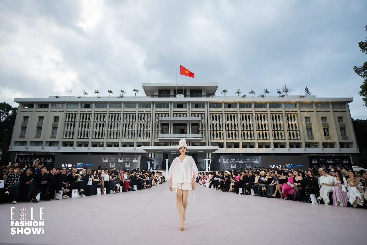 elle fashion show 2023 khaar