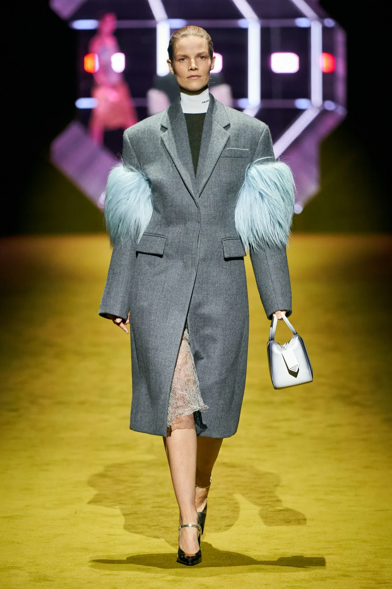 Prada Thu Đông 2022 look 32