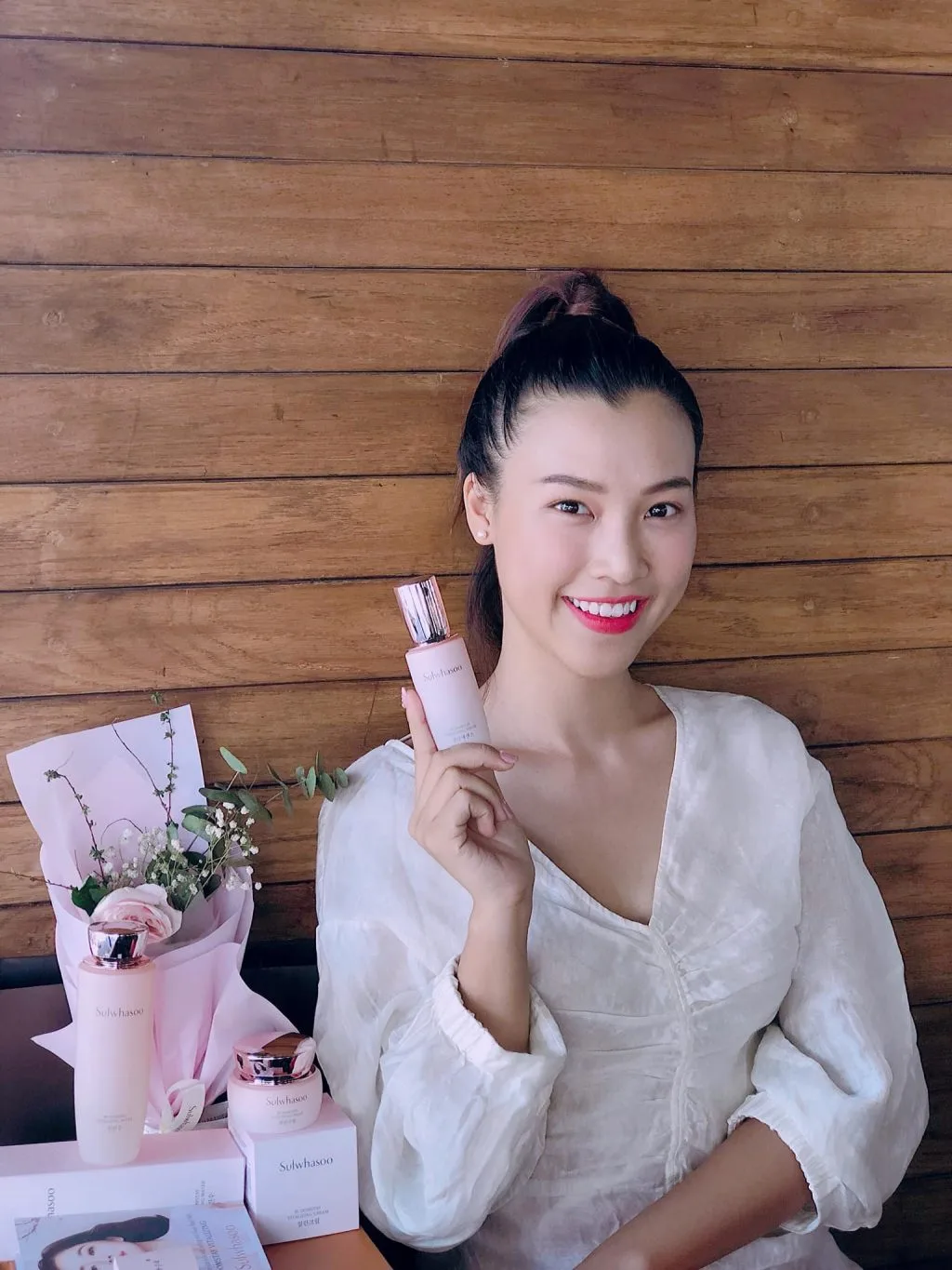 Nàng thơ Song Hye Kyo và loạt sao Việt chia sẻ bí quyết giữ gìn nhan sắc đến bất chấp thời gian với bộ dưỡng da Sulwhasoo 3